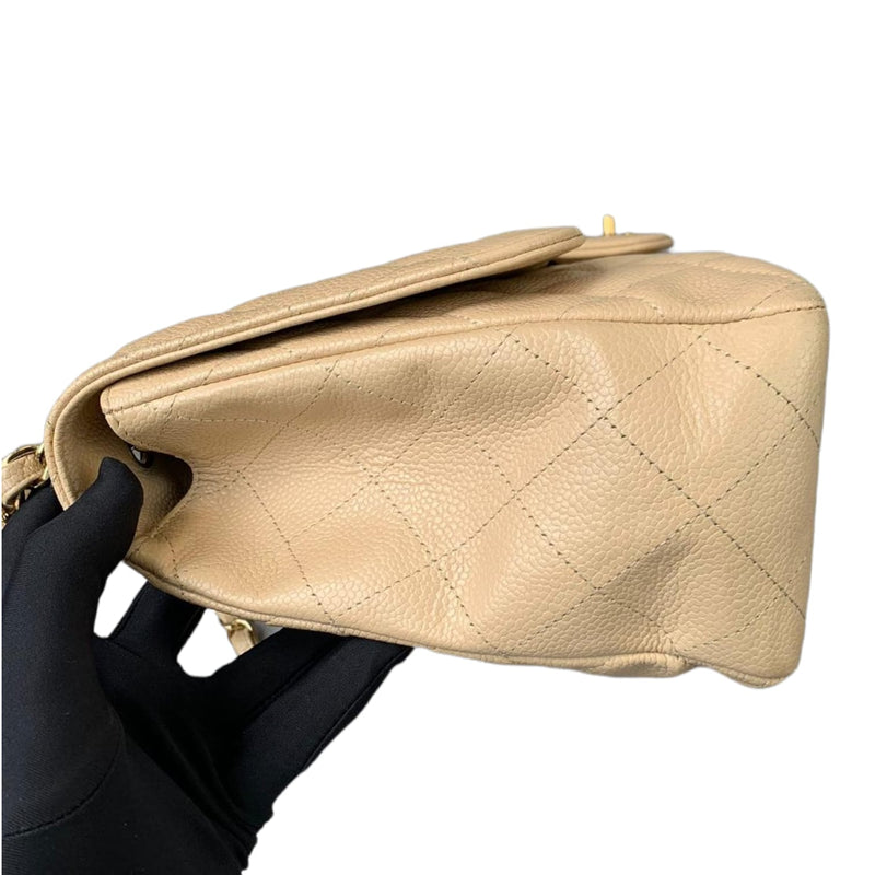 Jumbo Single Flap Caviar Beige GHW