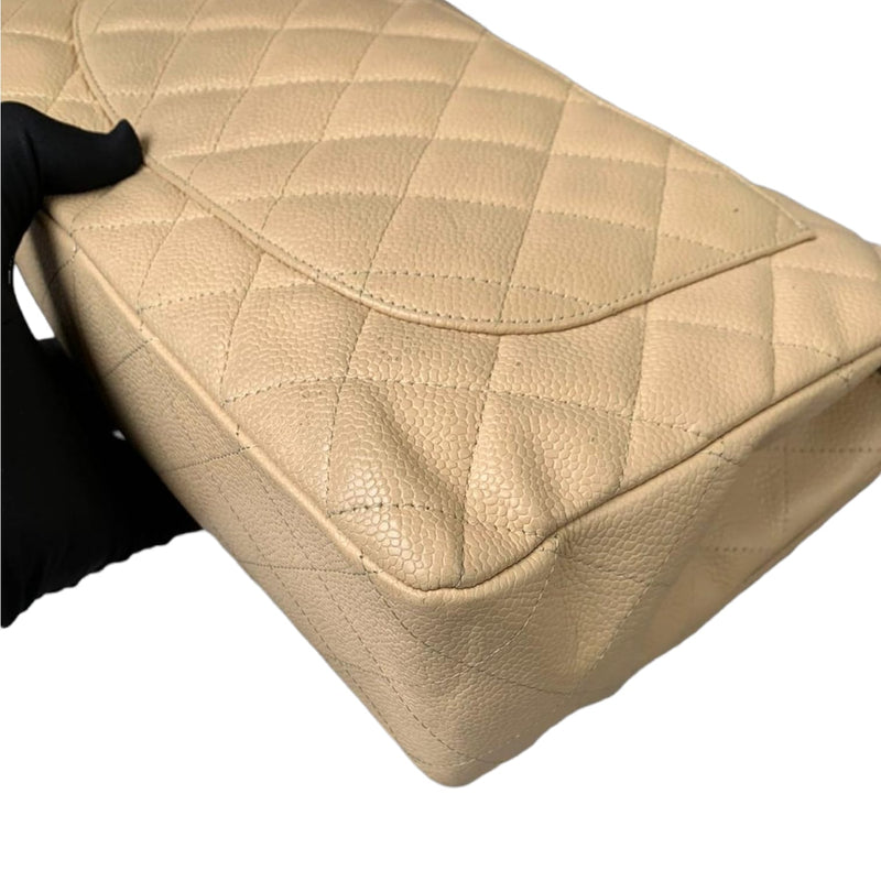 Jumbo Single Flap Caviar Beige GHW