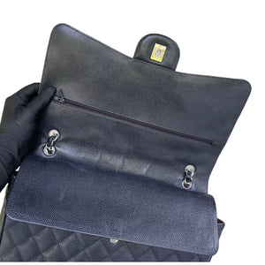 Classic Double Flap Maxi Caviar Black SHW