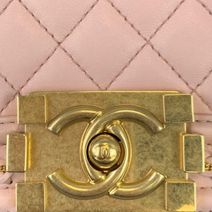 Old Medium Boy Bag Lambskin Pink GHW