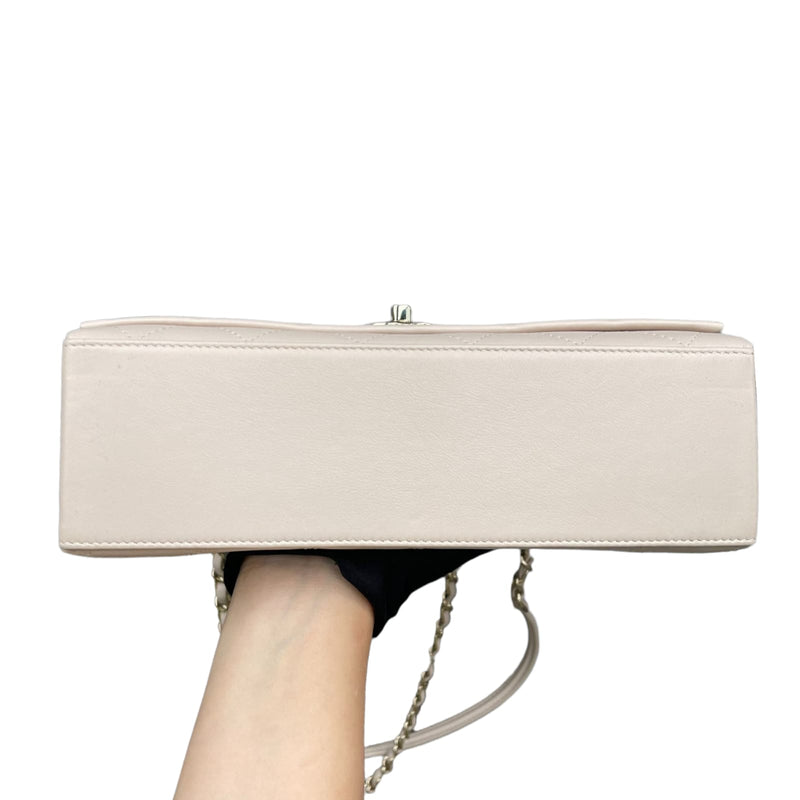 Seasonal SS19 Flap Bag Calfskin Beige GHW