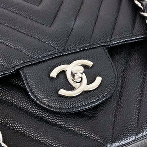 Jumbo Classic Flap Caviar Black Chevron SHW