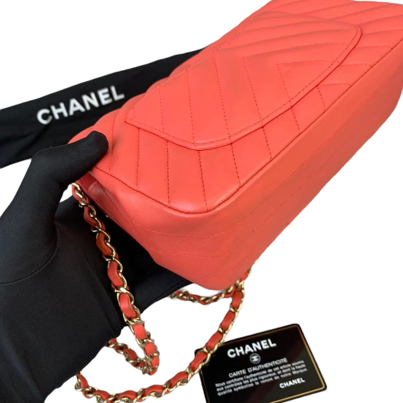 Mini Classic Flap Calfskin Chevron Red GHW