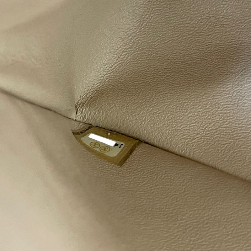 Jumbo Classic Double Flap Caviar Beige GHW
