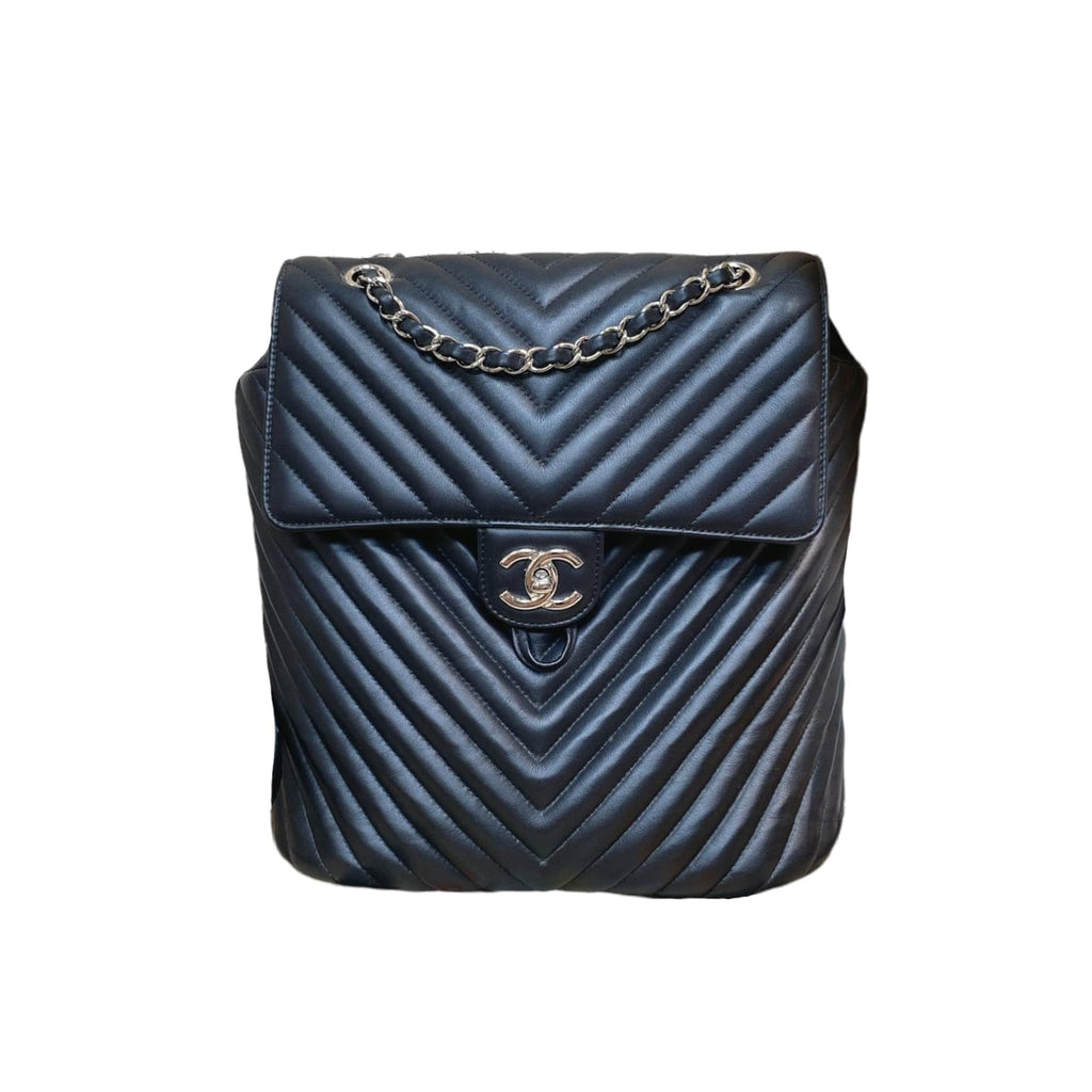 Medium Urban Spirit Backpack Chevron Lambskin Black SHW