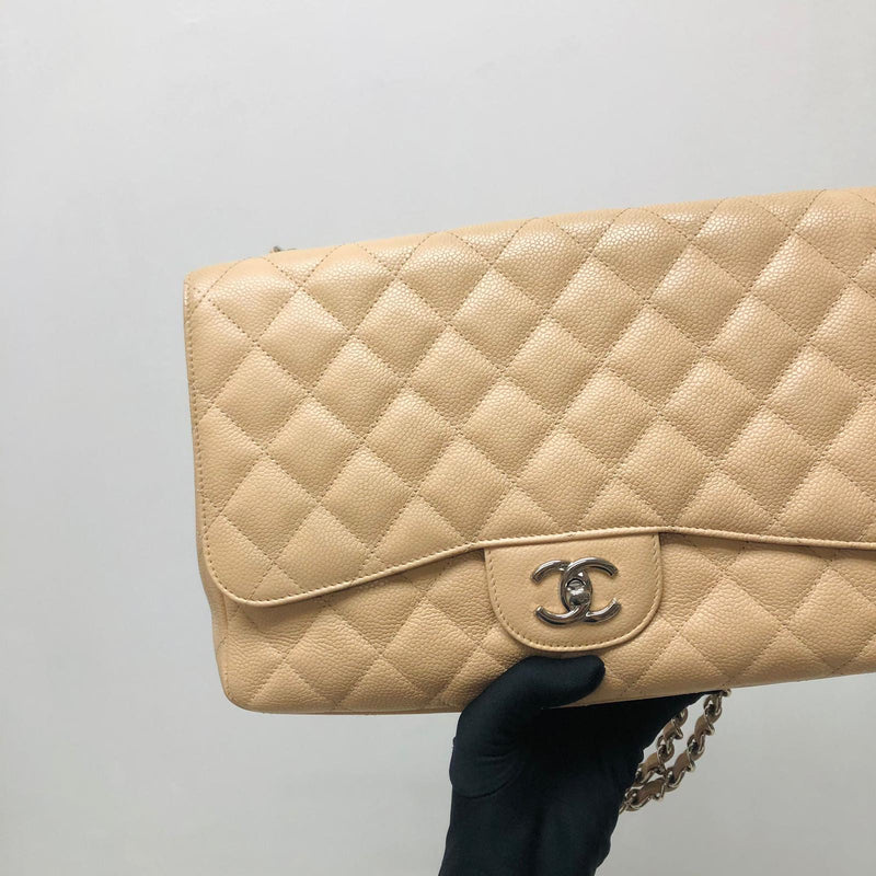 Single Flap Jumbo in Beige Caviar with SHW