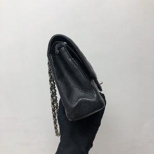 Classic Double Flap Caviar M/L in Black SHW