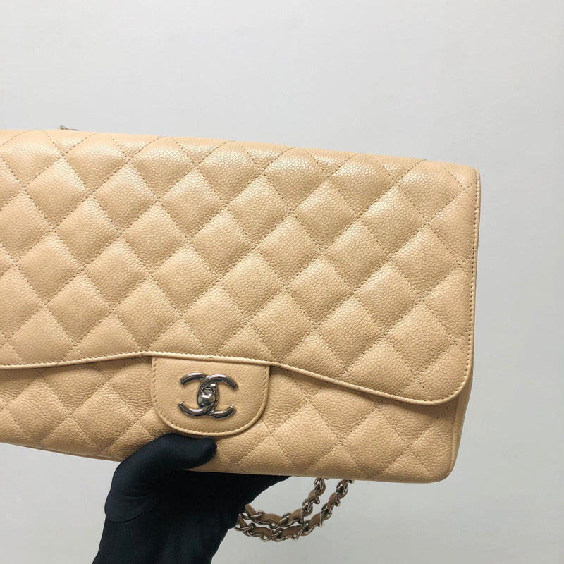 Single Flap Jumbo in Beige Caviar with SHW