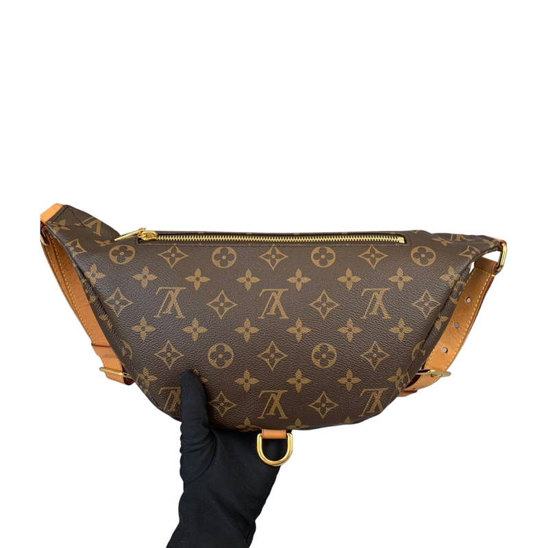 Louis Vuitton Monogram Men''s Women''s Bumbag Waist Belt Bag at 1stDibs   louis vuitton waist bag, louis vuitton high rise bumbag, louis vuitton  bumbag women