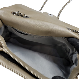 Seasonal Flap Calfskin Gold SHW