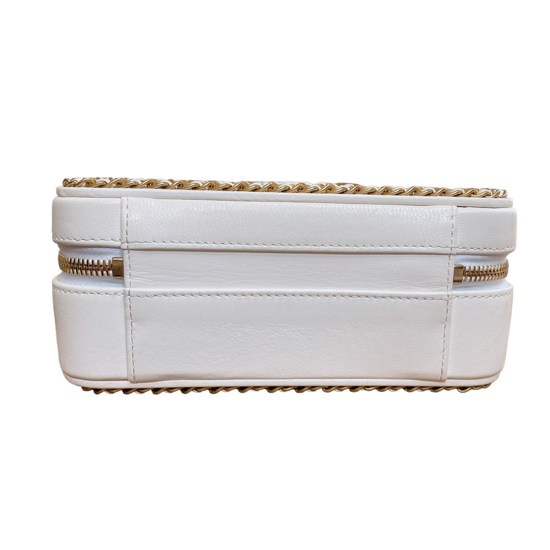 Chained Medium Caviar Quilted Vanity Case White GHW
