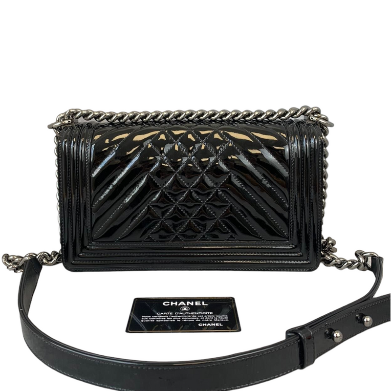 Black Chanel Pagoda Accordion Flap Bag – Designer Revival