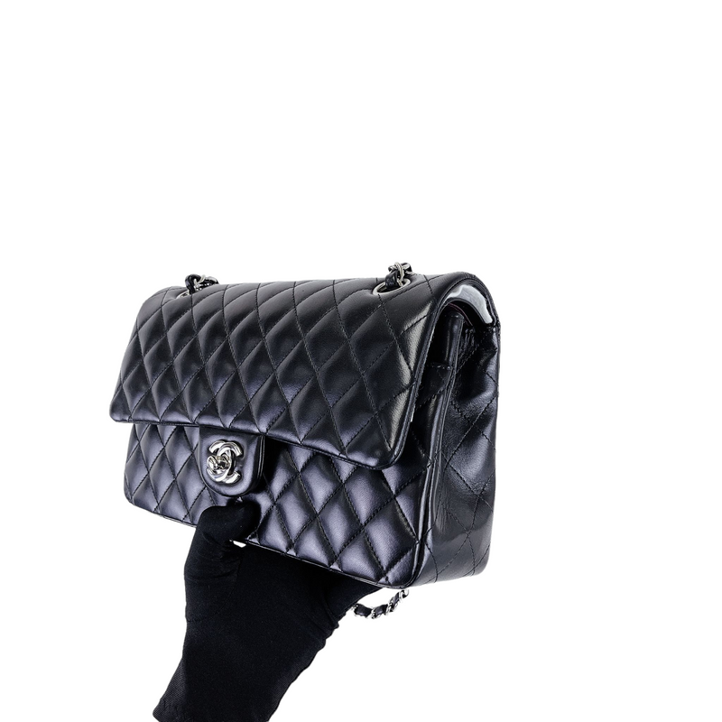 Medium Classic Double Flap Lambskin Black SHW