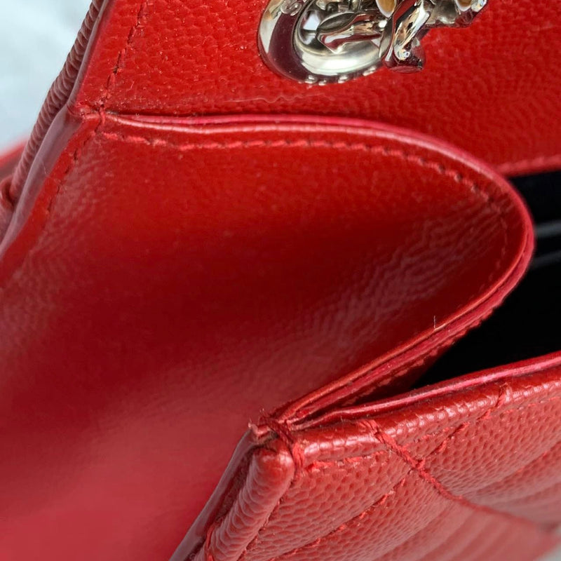 Medium Envelope Grain de Poudre Red GHW