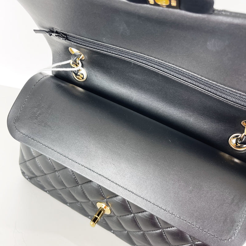 Classic Flap Medium Lambskin Black GHW