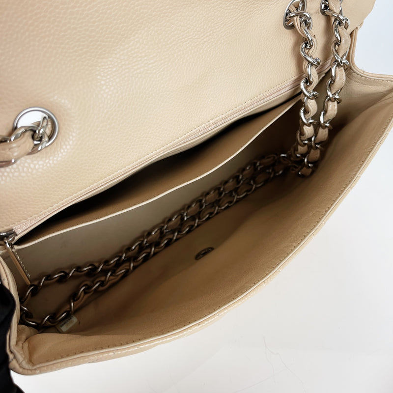 Single Flap Jumbo in Beige Caviar with SHW