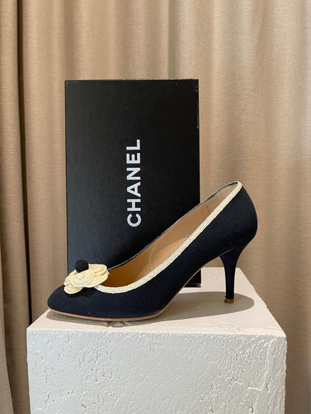 Chanel sneakers - Joli Closet