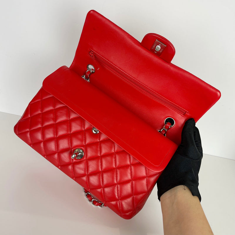 Classic Flap Medium Lambskin Red SHW