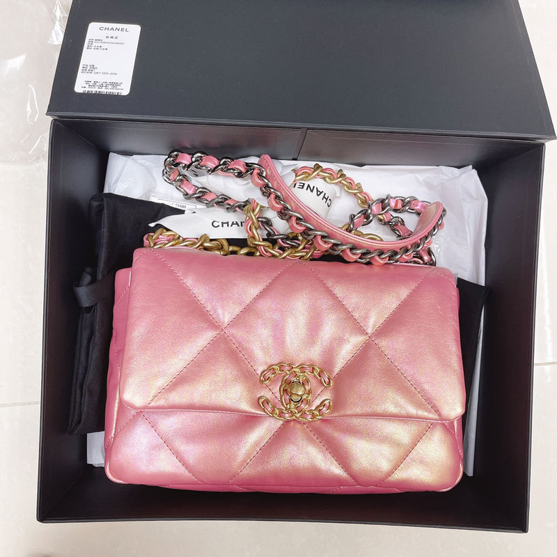 Small Chanel 19 Quilted Flap Bag MHW