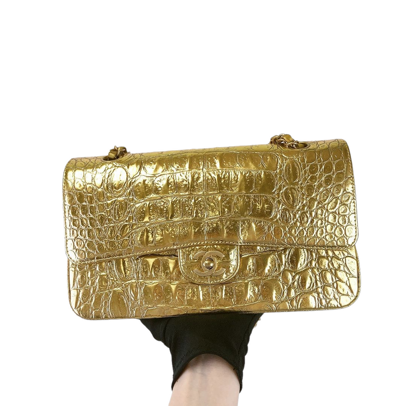 Embossed Calfskin Medium Classic Gold GHW
