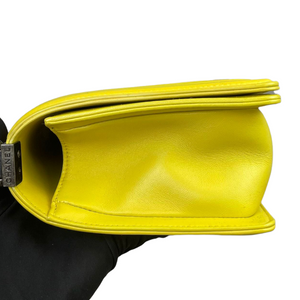 Chevron Boy Old Medium Calfskin Yellow RHW