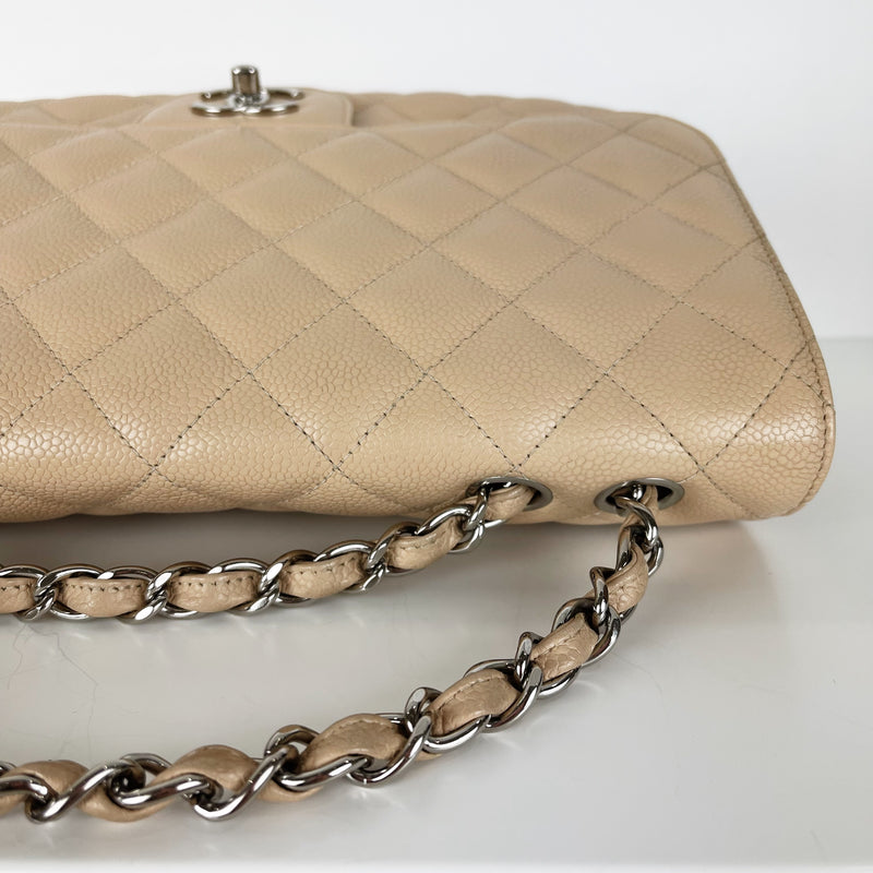Single Flap Jumbo in Beige Caviar with SHW
