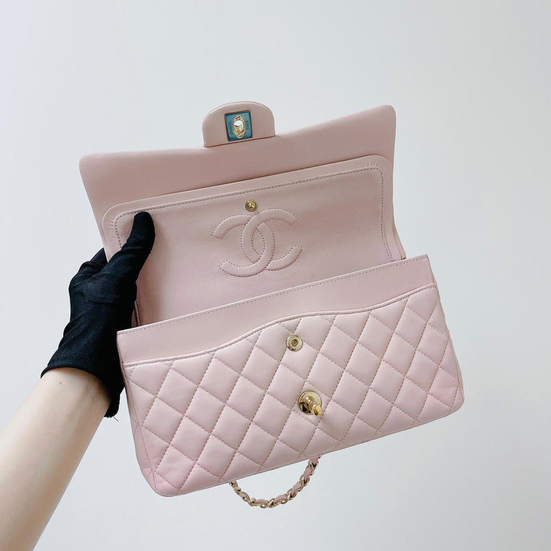Classic Double Flap Medium Pink lambskin GHW