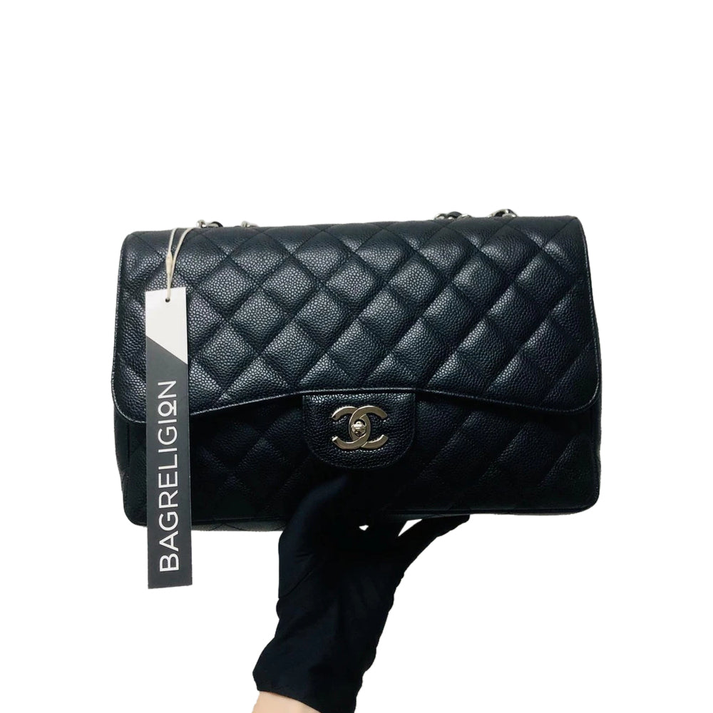 Single Flap Classic Jumbo in Black Caviar with SHW