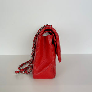 Classic Flap Medium Lambskin Red SHW