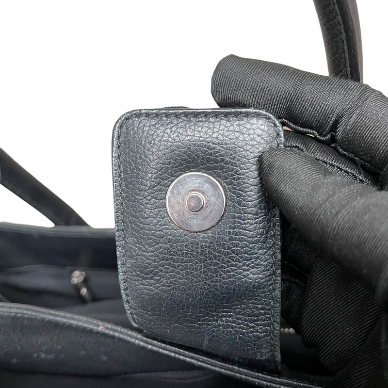 Executive Cerf Tote Grained Black SHW