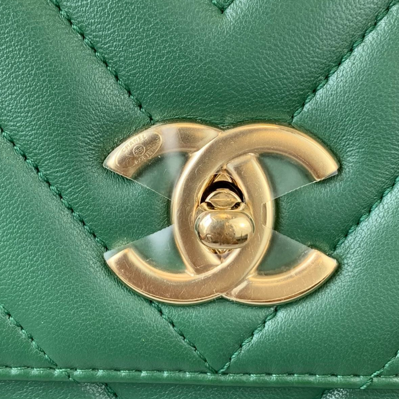 Small Trendy CC Flap Lambskin Green GHW