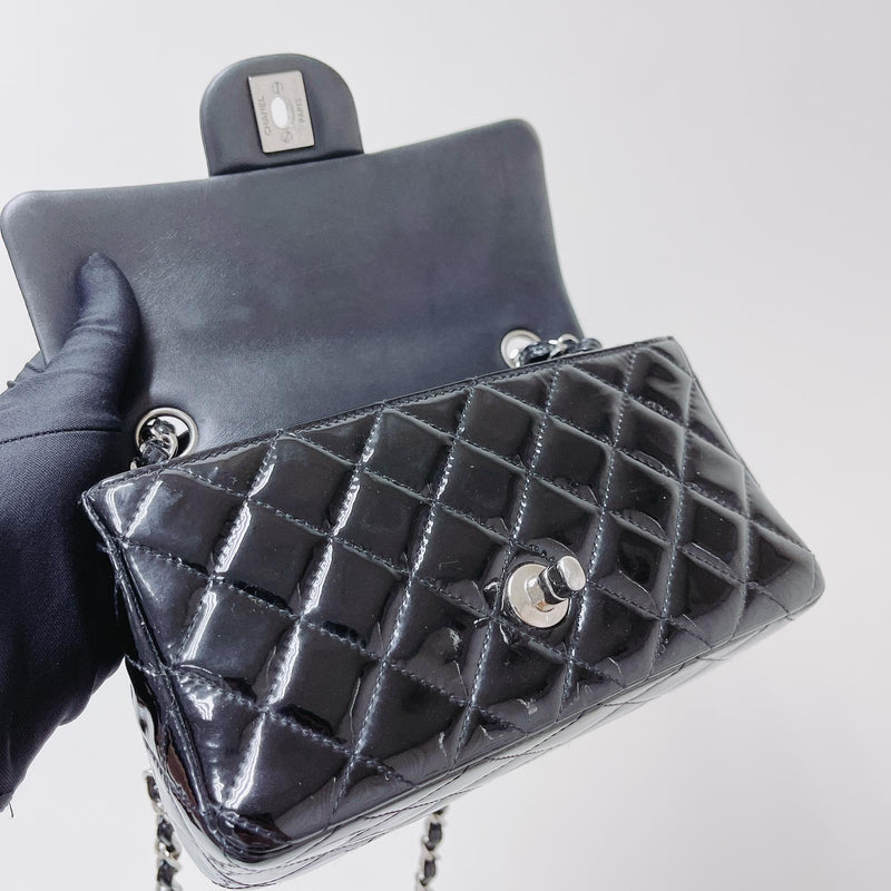 Mini Rectangle Flap Black