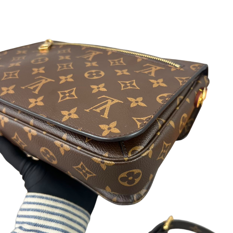 Louis Vuitton Brown, Pattern Print Monogram Cabas Mezzo