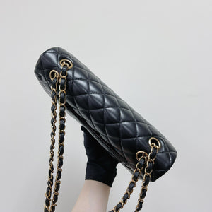 Classic Flap Medium Lambskin Black GHW