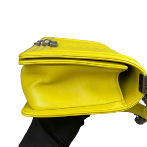 Chevron Boy Old Medium Calfskin Yellow RHW
