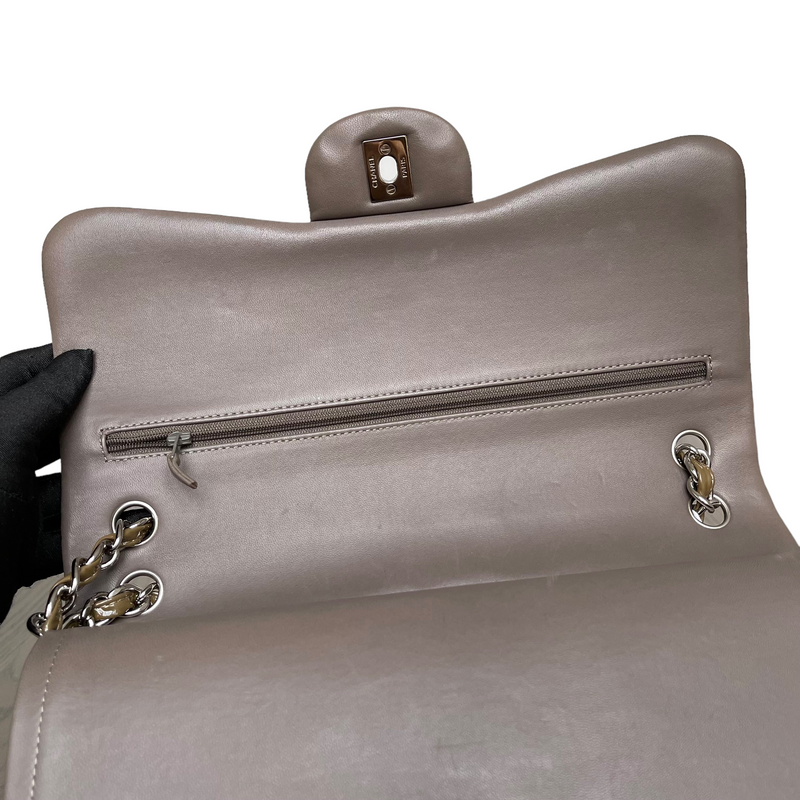 Jumbo Double Flap Patent Taupe SHW