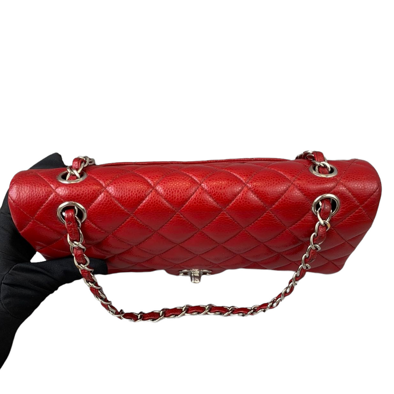 Classic Flap Caviar Medium Red SHW