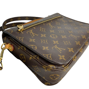 Pochette Metis Leather Monogram GHW