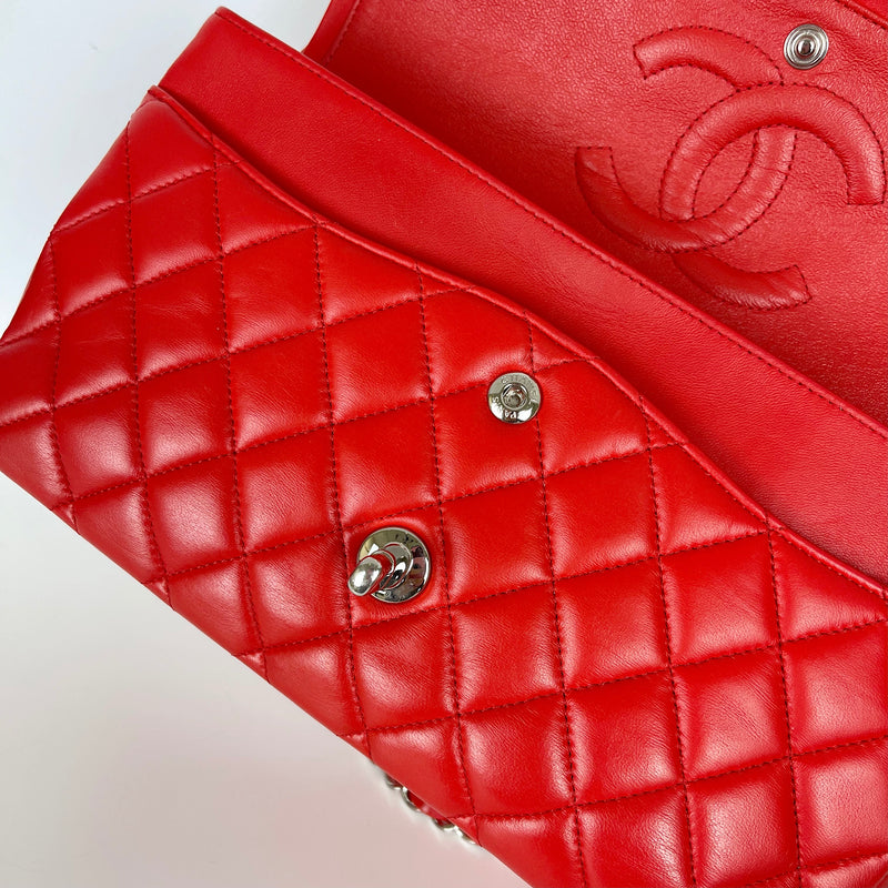 Classic Flap Medium Lambskin Red SHW