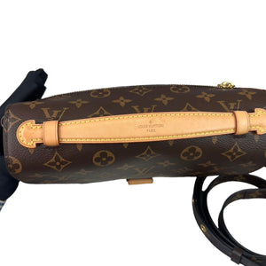 Monogram Classic Pochette Métis GHW