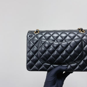 Classic Flap Medium Lambskin Black GHW