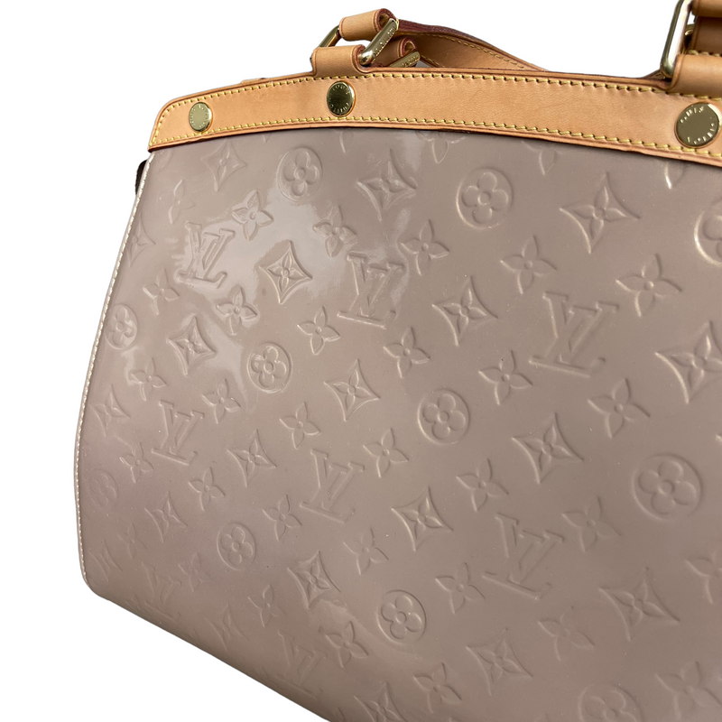 Louis Vuitton Beige Poudre Monogram Vernis Brea mm Bag