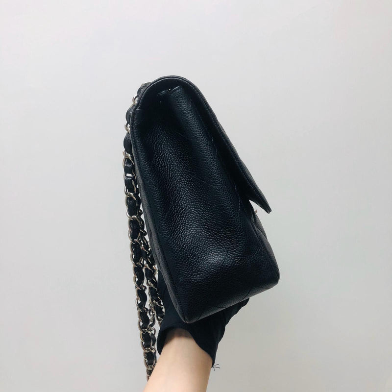 Single Flap Classic Jumbo in Black Caviar with SHW