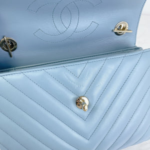 Small Trendy CC Chevron Lambskin Blue GHW