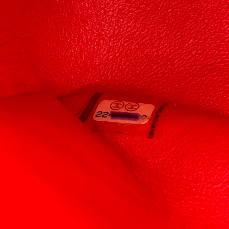 Classic Flap Medium Lambskin Red SHW
