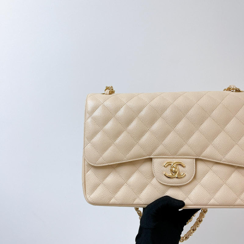 Double Flap Jumbo Caviar Beige GHW