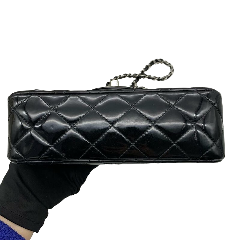 Mini Rectangle Flap Black Patent SHW