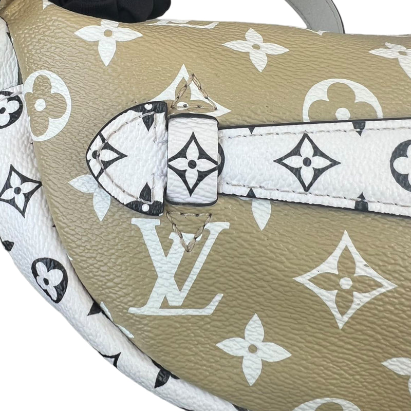 LOUIS VUITTON Bumbag Body shoulder hip bag M44611