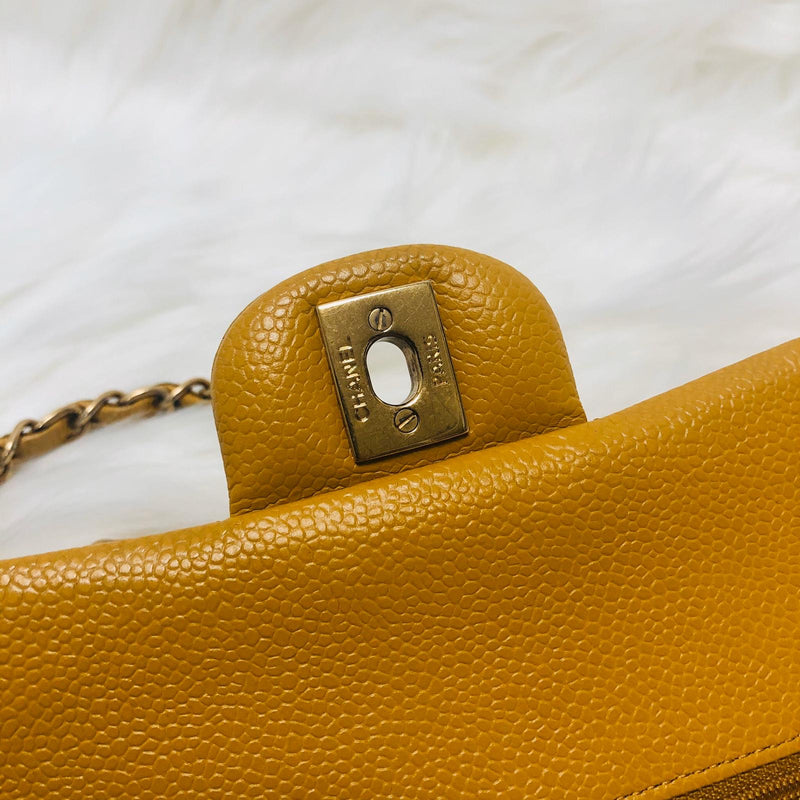 Classic Flap M/L Yellow Lambskin with GHW