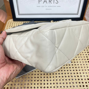 Chanel 19 Large Lambskin Light Beige GHW